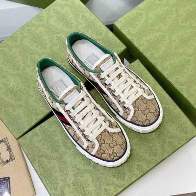 China Fashion Trend Fashion Canvas Shoes Breathable Designer Walking Style Bee Shoes Women Men Fashion Sneakers G Wholesale Brand for sale