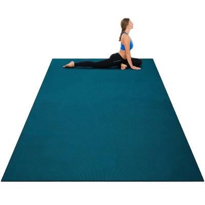 China Durable Workout Mats For Home Gym Flooring - Use With Or Without Shoes High Dense Micro-Foam Double Sided Cardio Super Extra Large Carpet Workout Mats handle for sale