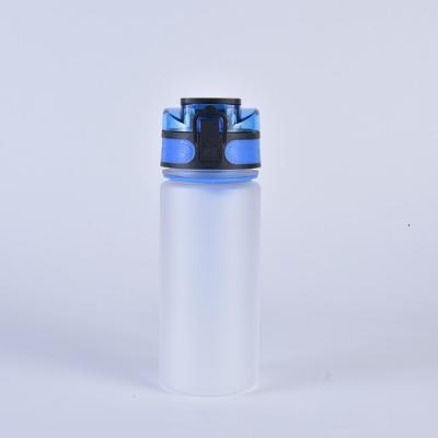 中国 0.5L BPA FREE WATER BOTTLE SPORTS BOTTLE SUSTAINABLE DRINKS ROCKER WITH RUBBER PAINT 販売のため