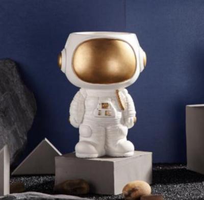 China China Astronaut Ornaments Desktop Decor Resin Character Wholesale Home Decoration Crafts Decorative Ornaments for sale