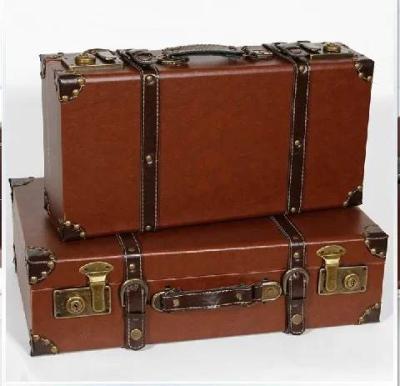 China Europe Hot Sale Boxes Wooden Travel Bags Photography Props Vintage Luggage Suitcases For Photography for sale