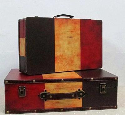 China Europe Price Travel Bags Photography Props Vintage Wooden Luggage Suitcases Latest Interesting Suitcase Boxes For Photography for sale