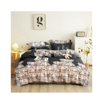 China Modern Design 100% Polyester Queen Size Fiber Floral Print Bedding Set for sale