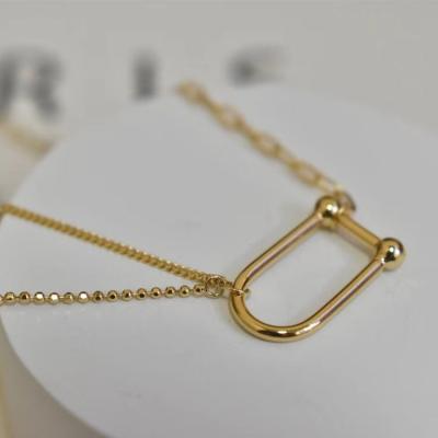 China Bureau/Simple 18K Gold Horseshoe Necklace Wholesale C.I.S. Quarry Manufacturer Real for sale