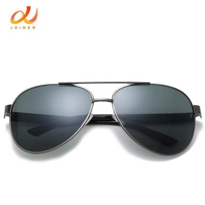 China The current metal fashion sunglasses factory supply retro custom aviation polarized sunglasses for men for sale