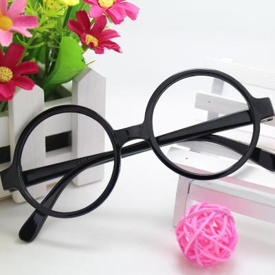 China Fashion Sunglasses Children's Glasses Are Web Round Celebrity Decoration Baby Retro Hot Style Small Grape Glasses for sale