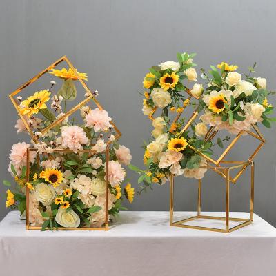 China Advertising\Promotional\Flower Wedding Gold Metal Party Table Stands Five-piece Set Decorations Vase Wedding Centerpieces Stage Decorations for sale