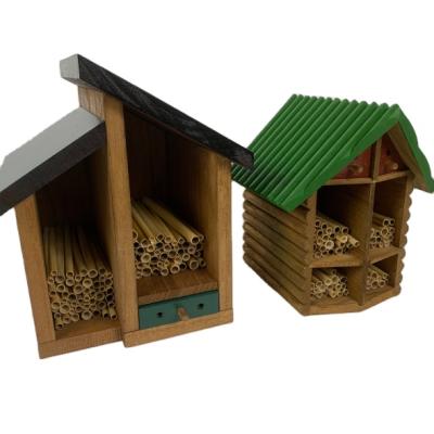 China Breathable Natural Wooden House Insect Habitat Animal Bee Cages For Insect And Bee for sale