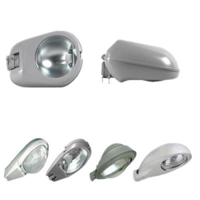 China 100w Cobra Head Light Fixtures Flat Led Street Lights 50000 Hours Life Span for sale