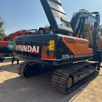 中国 Selling 90% of new and second-hand Hyundai 220 excavators, old excavators, and old hook machines at a low price 販売のため