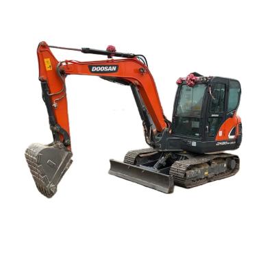 China Excavadora DOOSAN DX60 de segunda mão com poucas horas de trabalho à venda