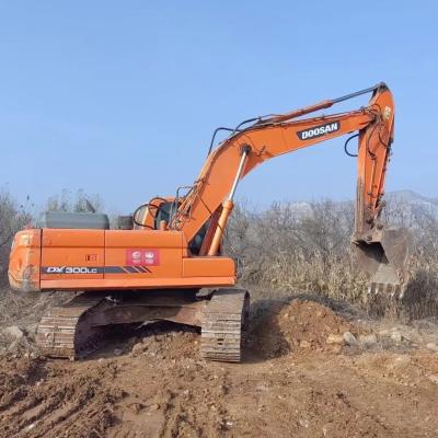 中国 29500kg 中古DOOSAN ZX300 掘削機 151KW 粉砕に適し,安価 販売のため