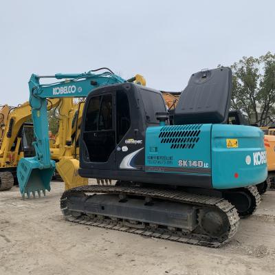 中国 日本製のKobelco SK140掘削機 0.57m3のバケツ容量と低労働時間 販売のため