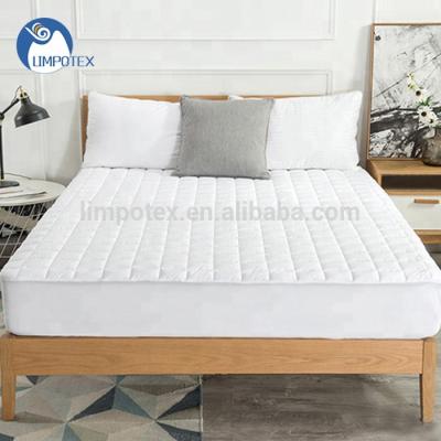 China Eco-friendly hotel used white waterproof tencel blend fabric mattress topper with fiber filling for sale