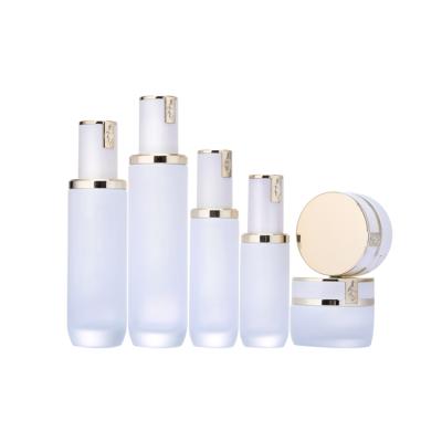 China 2019 New 2019 Matt White Glass Cosmetic Lotion Frosted Bottle With White Pump 40ML 50ML In Stock for sale