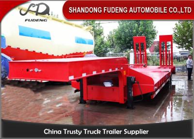 China Custom Low Bed Trailer Transporter , Tri Axle 80 Ton Gooseneck Low Bed Trailer for sale