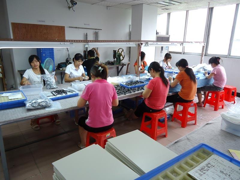 Verified China supplier - Guangzhou Yazhiqi Jewellery Co., Ltd.