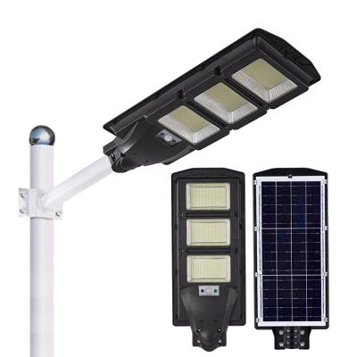 China ROAD High Lumen Waterproof Outdoor Solar Power Housing 40W 80W 120W 150W Lightweight Solar Street Light for sale