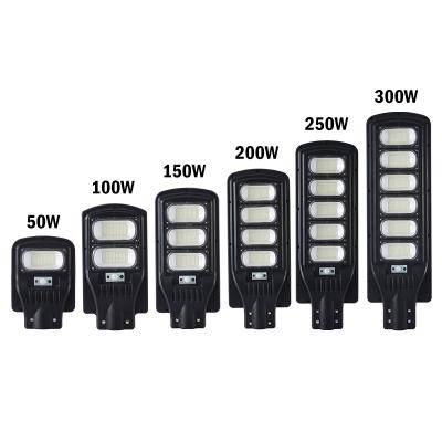 China Hotop Garden Lighting Hot Selling Remote Control Outdoor Waterproof Ip65 Solar Led Street Light 50w 100w 150w 200w 300w for sale