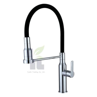 China Pull Out Spray High Quality Deck Mounted Solid Brass Chrome Plated Pull Out Kitchen Sink Mixer Tap for sale