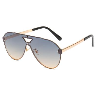 China 2022 Unisex Oversized One Piece Double Bridge Metal Fashion Sun Glasses Vintage Lens Sunglasses for sale