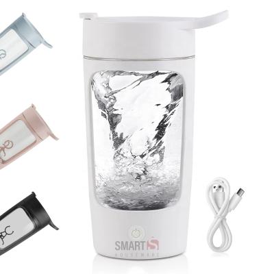 China RTS Viable 650ml White Shaker Bottle Electric Protein Shaker Eco-Friendly Electric Refillable Tritan for sale