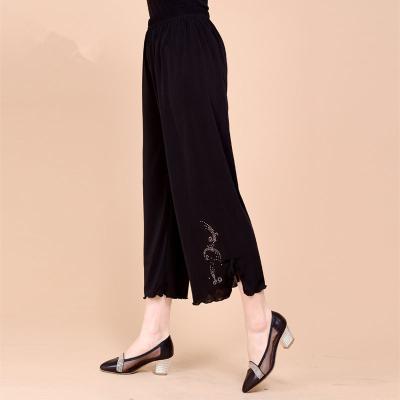 China Anti-wrinkle Summer Slightly Loosen Casual Thin Pants Fashion Mother's Wear for sale