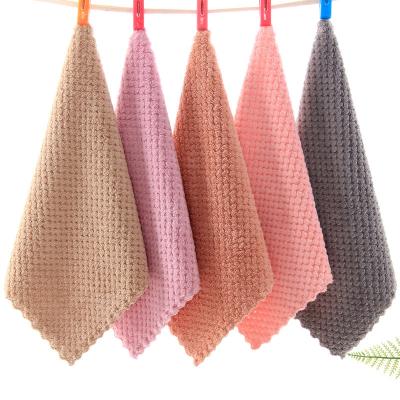 China 25*25cm Pineapple Plaid Hand Towel Wholesale Viable Quick Dry Children's Plaid Face Towel for sale