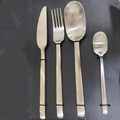 China 2021 Factory direct sales 4pcs/set viable high quality moq christmas packing silver cutlery stockings set 24 for western christmas for sale