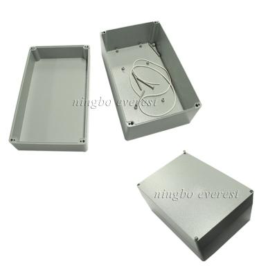 China Hermetic Aluminum Enclosure / WATERPROOF ip67 Electric Battery BOX With Holder for sale