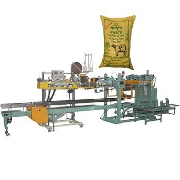 China Full Automatic Beverage Animal Feed Bagging Machine For Sale for sale