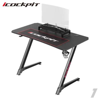 China Best Selling Extendable Gaming Table Desk with LED Lights Personal Computer Gaming Desk for sale