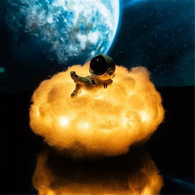 China Colorful Changing High Quality Remote Control 7 Colors Lights USB Astronaut Clouds Small Night Lamps For Children Bedroom for sale