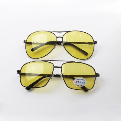 China Fashion sunglasses wholesale yellow sun glasses polarized photochromic men's driving sun protection lens night vision glasses for sale