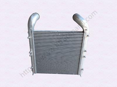 China Small Intercooler WG9925530127 for SINOTRUK HOWO A7 SITRAK C7H Truck water tank parts for sale