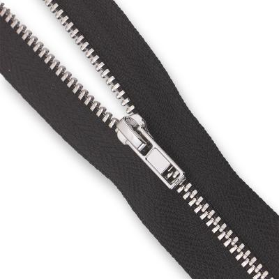 China 2021 New 3# Metal Fashion Zippers Metal Zippers For Closures Metal Zipper Shiny Closed for sale