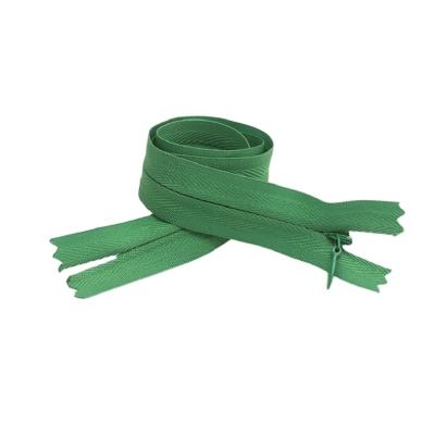 China Nylon Zipper Nylon Roll Nylon Zippers Wholesale Price 5# Zipper for sale