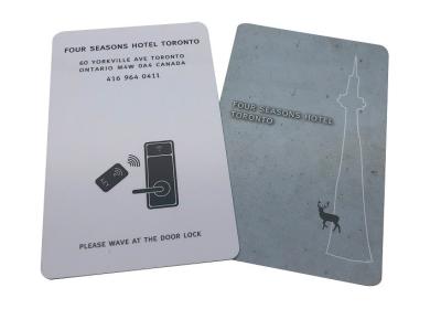 Cina Carte chiave RFID in PVC / PET 13.56mhz 0,84 mm Spessore Carte chiave di controllo accesso in vendita