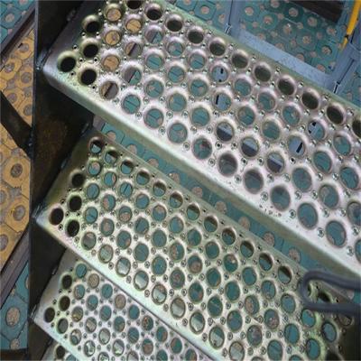 China Anti Slip Perforated Metal Plate Anti Slip Perforated Metal Safety Grate for sale