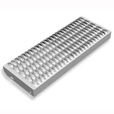 China Plain / Smooth 3-Diamond Galvanized Perforated Metal Safety Grating Anti Slip Staircase for sale