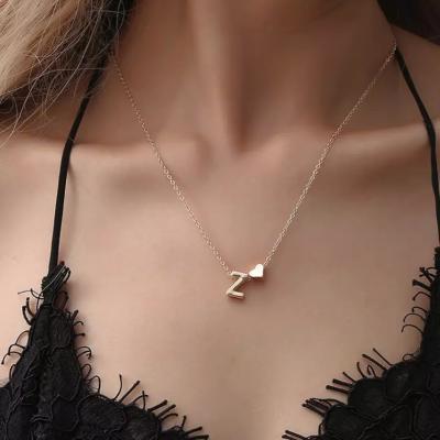 China Hiphop Jewelry Women Accessories Gold Plated Delicacy Heart Tasty Initial Necklace Tiny Initial Letter Name Necklace for sale