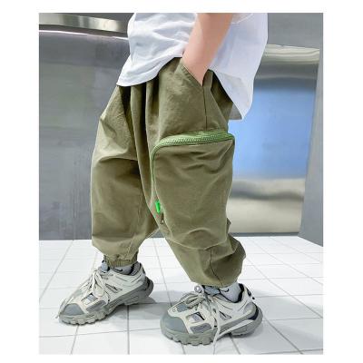 China Anti-wrinkle Wholesale Fashion Solid Color Big Pocket Boys Pants Long Casual Kids Boys Jogger Track Cargo Pants Kid Sweatpants for sale