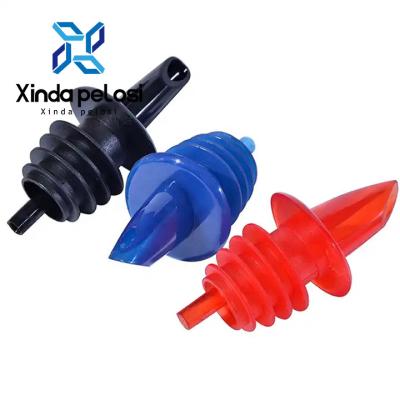 China Bar Plastic Pour Spout Measured Water Olive Oil Pourer Cap for sale