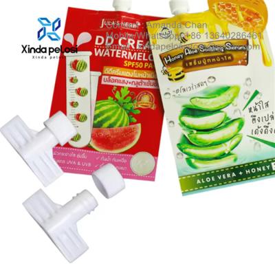 China Hot Sale Beverage Pouch Plastic Spout Cap For Liquid Food Pouch Juice Bag  On Sale for sale