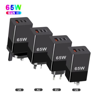 China 65 Watt Mini-Type-C Schnellladung PPS 65 Watt GaN-Ladegerät mit drei Ports und A 2C-Technologie zu verkaufen