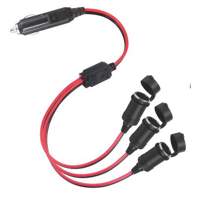 Cina 1 a 3 Femminile Cigarette Car Extension Cord Fuse 15A 16AWG Power Wire OEM ODM in vendita