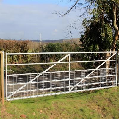 China Verzinkte N-Stil Viehzaun Panel 5ft Drahtnetz Farm Gate Zaun Panel zu verkaufen