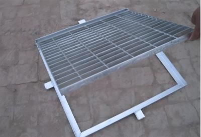 China 303 Walkway Channels Galvanized Safety Grating Non Slip Perforated Stair Treads Metal Grate for sale