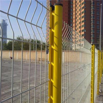 China Powder Coated Welded Mesh Fence Curved 3D V Mesh Fence Bend For Garden zu verkaufen