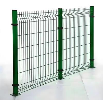 China RAL6005 Color 3D Curved Metal Fence Security V Mesh Fencing 1.8M High en venta